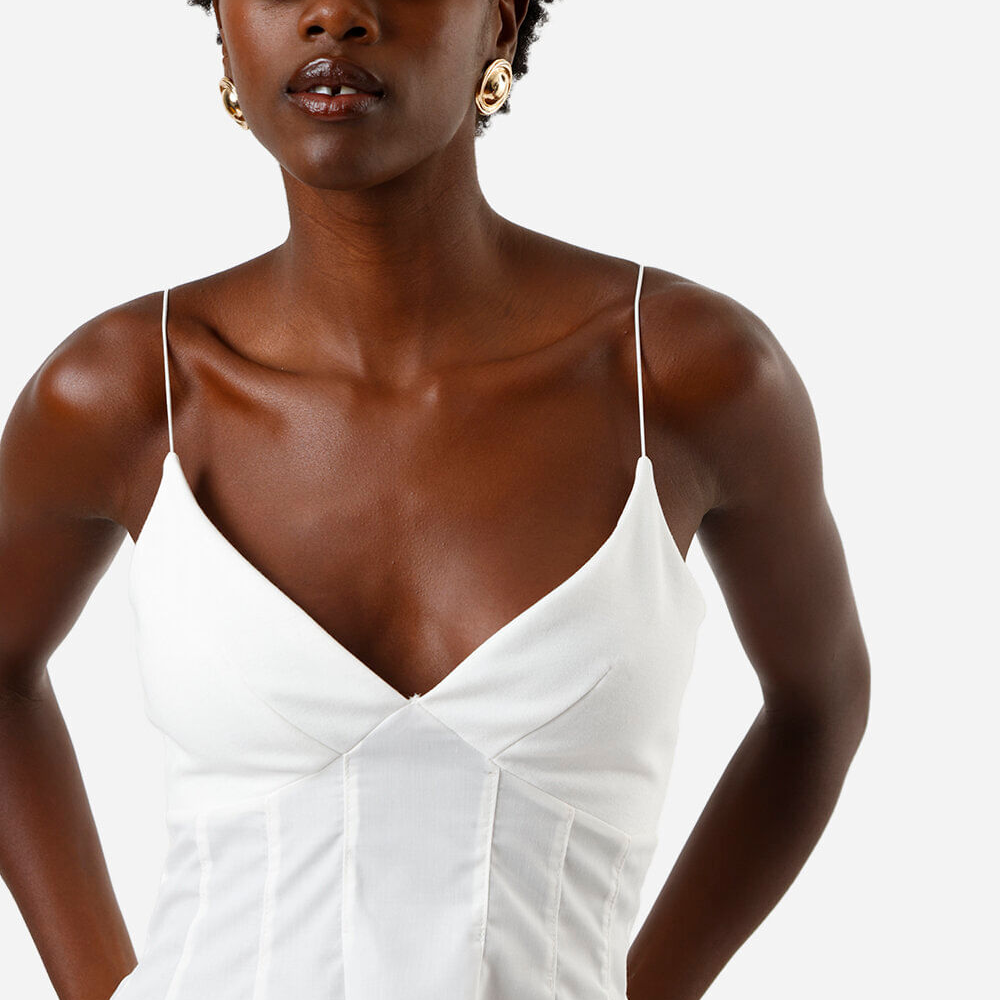 Blusa peplum alça fina feminina com viscose off white Blusa peplum alça fina feminina com viscose off white