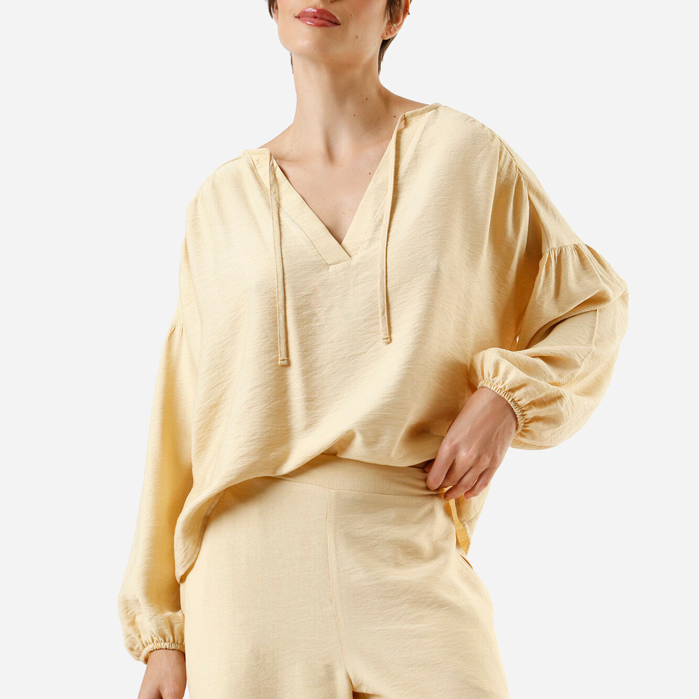 Bata feminina com viscose manga longa amarela