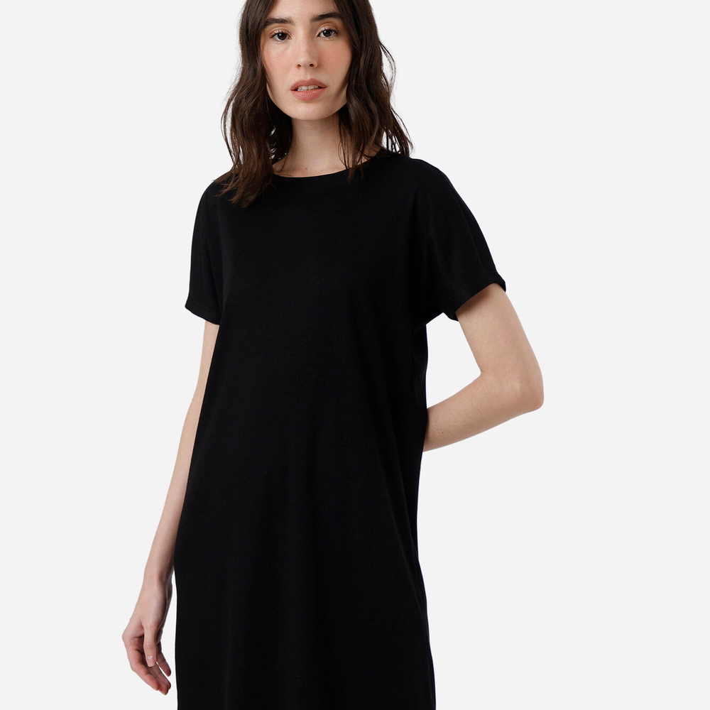 Vestido curto feminino com viscose canelado preto Vestido curto feminino com viscose canelado preto