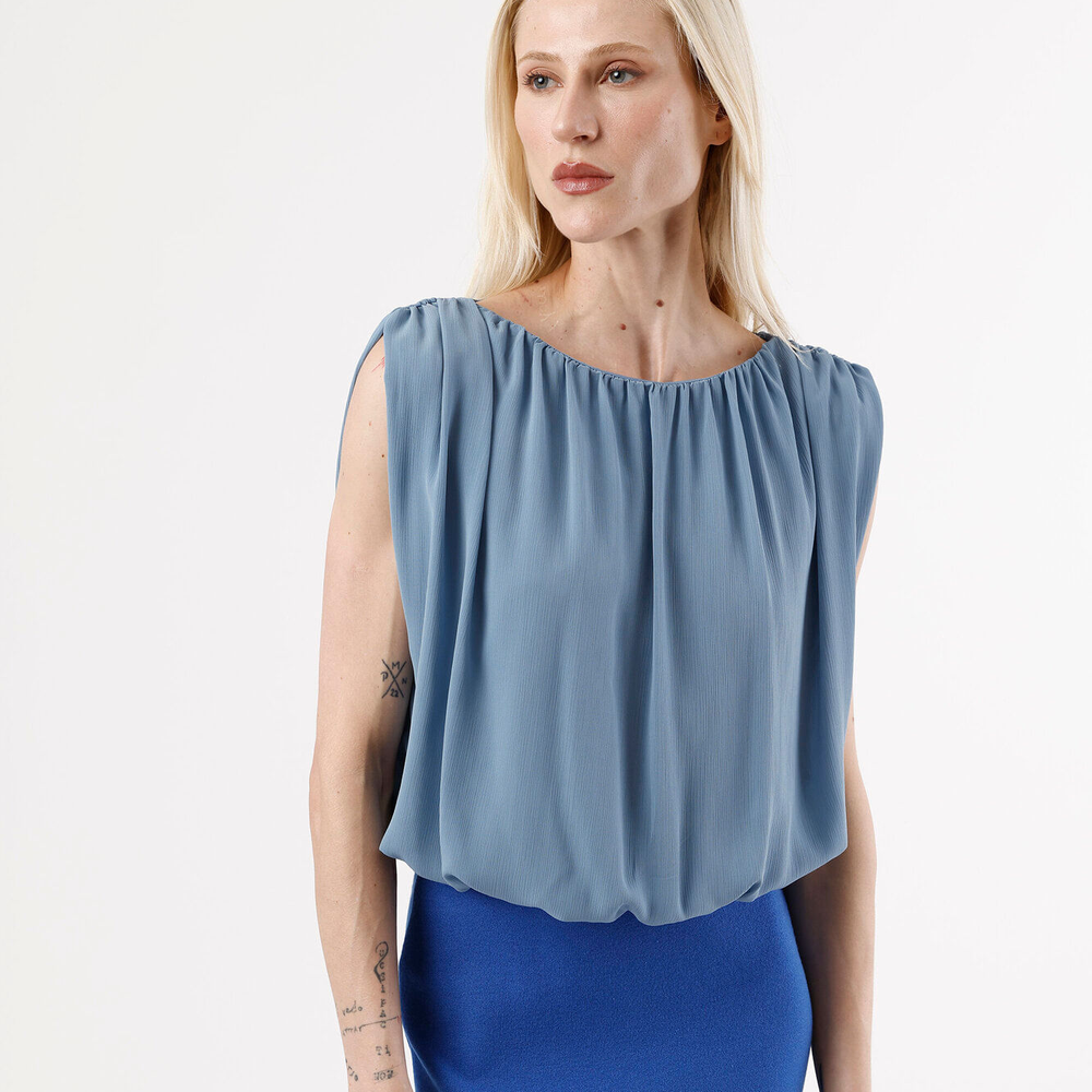 Blusa balonê feminina decote canoa franzida azul Blusa balonê feminina decote canoa franzida azul