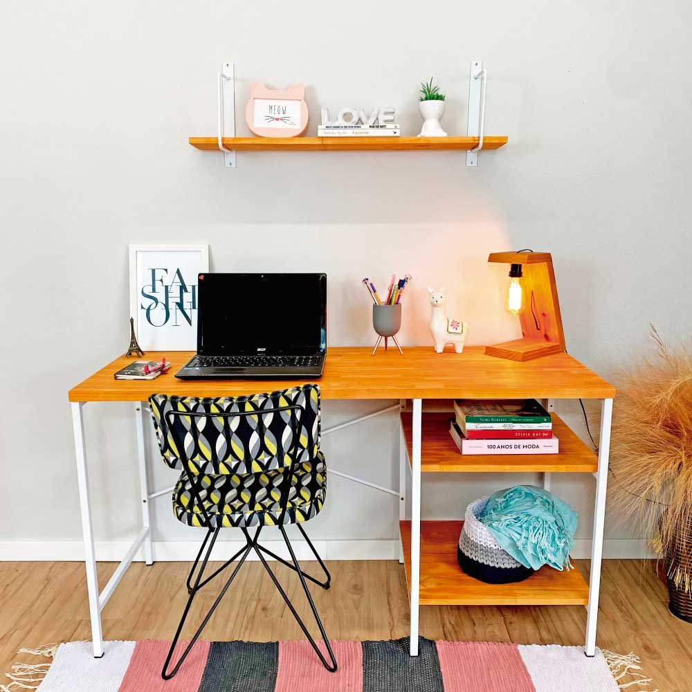 Mesa para Escritório de Ferro e Madeira com Prateleiras Style Industrial Carvalho e Branco Mesa para Escritório de Ferro e Madeira com Prateleiras Style Industrial Carvalho e Branco