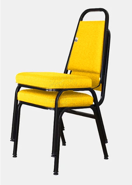 02 Cadeiras Empilhável para Hotelaria Linha Hotel Jersey Amarelo 02 Cadeiras Empilhável para Hotelaria Linha Hotel Jersey Amarelo
