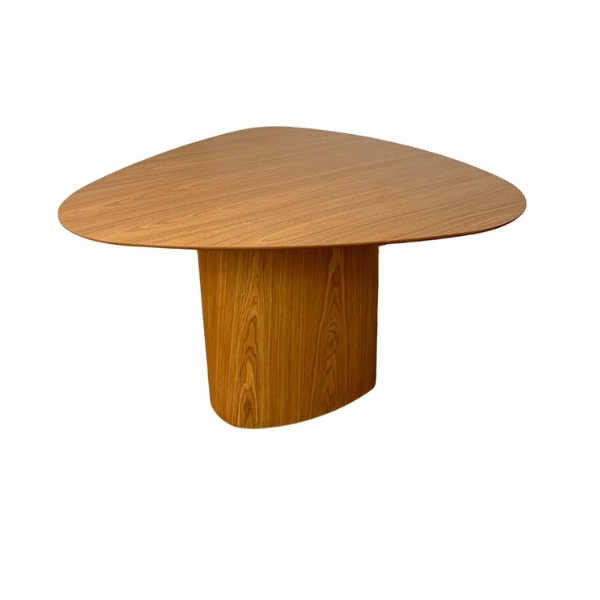 Mesa de Jantar Cone orgânica Redonda 160x164 cm Base Freijó Tampo Freijó Mesa de Jantar Cone orgânica Redonda 160x164 cm Base Freijó Tampo Freijó