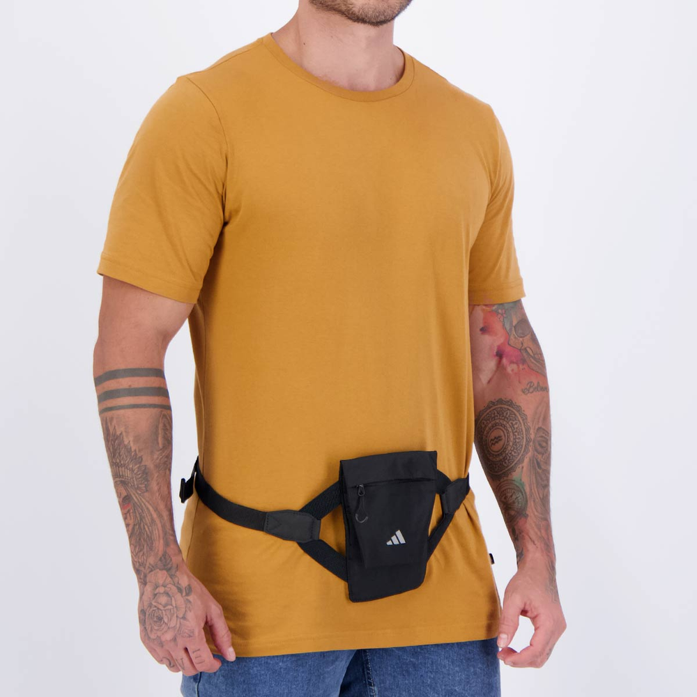 Pochete Adidas Run Pocket com Bolso Preta Pochete Adidas Run Pocket com Bolso Preta