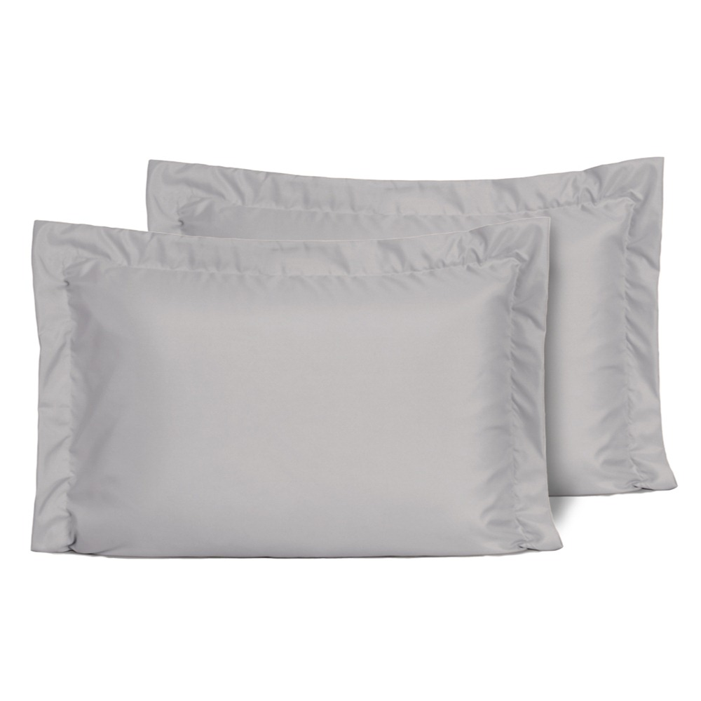 Kit 2 Fronhas Slim com 3 Abas 50cm x 70cm Micropercal 200 Fios - Cinza Kit 2 Fronhas Slim com 3 Abas 50cm x 70cm Micropercal 200 Fios - Cinza