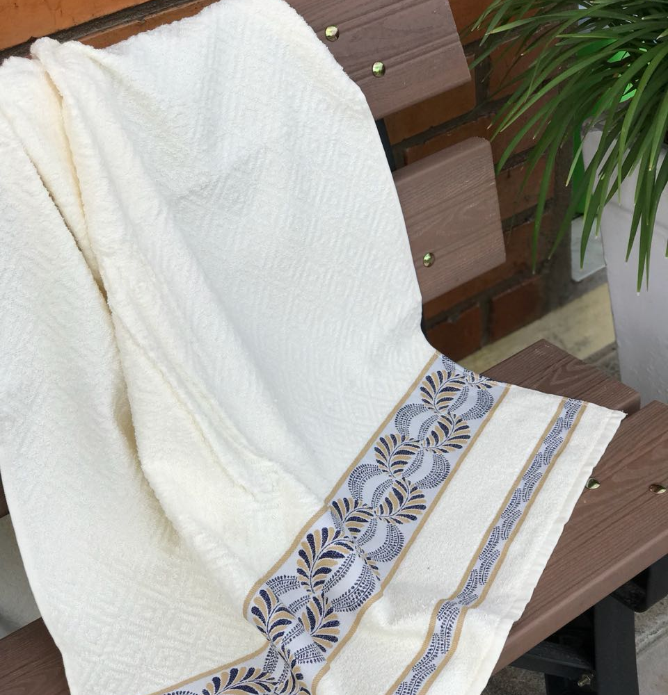 TOALHA DE ROSTO JACQUARD PREMIUM FJ5276 - CREME TOALHA DE ROSTO JACQUARD PREMIUM FJ5276 - CREME