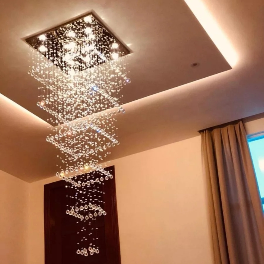 Luminária de Cristal Inox Espelhado para Vão de Escadas 280 cm Luminária de Cristal Inox Espelhado para Vão de Escadas 280 cm
