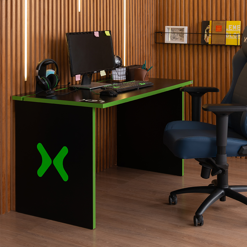 Mesa Gamer LEX Preta e Verde com detalhes que brilham no escuro Mesa Gamer LEX Preta e Verde com detalhes que brilham no escuro