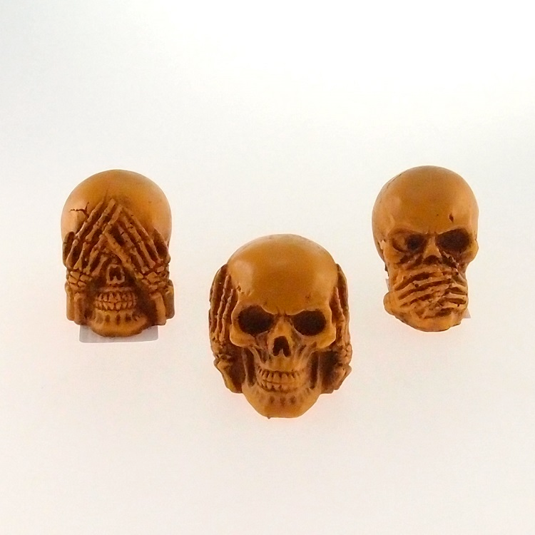 Trio Cranio Amarelo Caveira Resina Cego Surdo e Mudo Enfeite Trio Cranio Amarelo Caveira Resina Cego Surdo e Mudo Enfeite