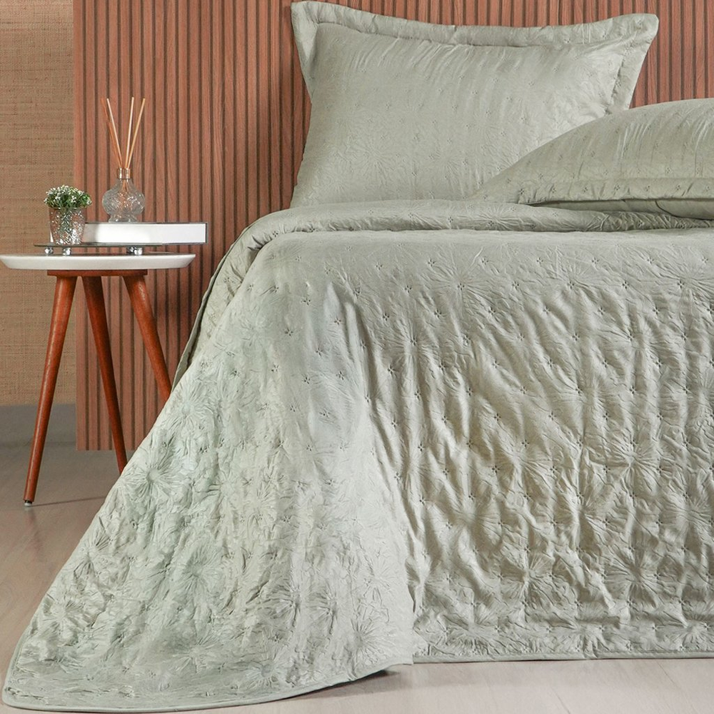 Kit Colcha Queen Sensatti 3D Embossed 240x260cm Verde Alfafa Kit Colcha Queen Sensatti 3D Embossed 240x260cm Verde Alfafa