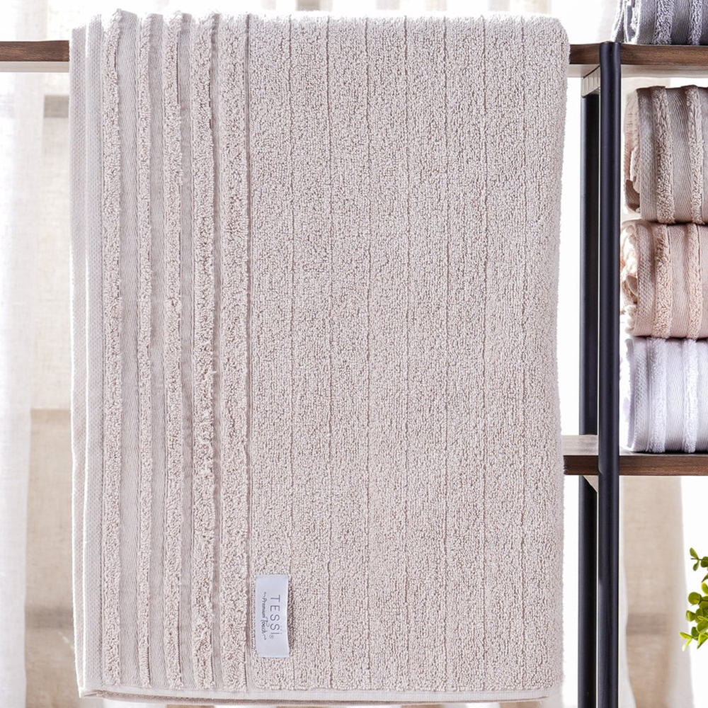 Toalha de Banho Glamour 100% Algodão 450g/m² 80x150cm Pergaminho Toalha de Banho Glamour 100% Algodão 450g/m² 80x150cm Pergaminho