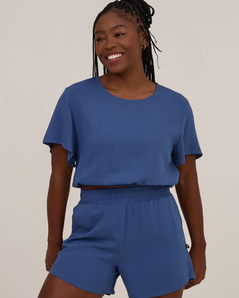Blusa Manga Evasê Visco Azul Ciano Blusa Manga Evasê Visco Azul Ciano