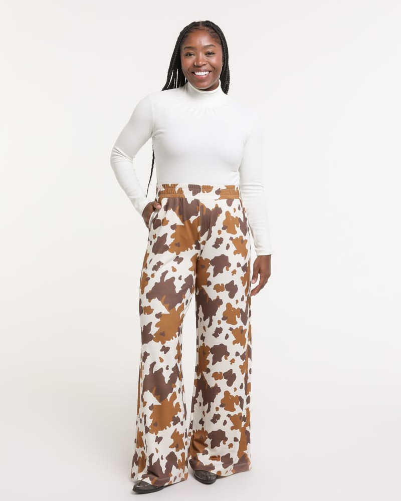Calça Wide Leg Moletinho Feminina Animal Print Vaca
