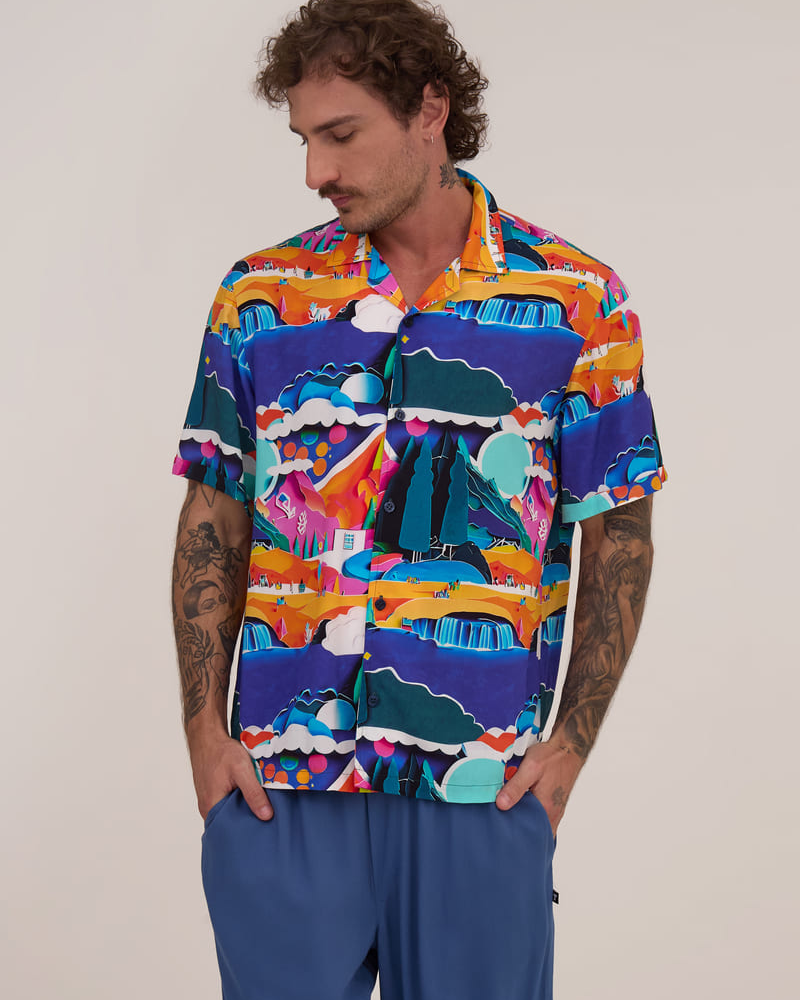 Camisa Manga Curta Estampa Digitopia Camisa Manga Curta Estampa Digitopia