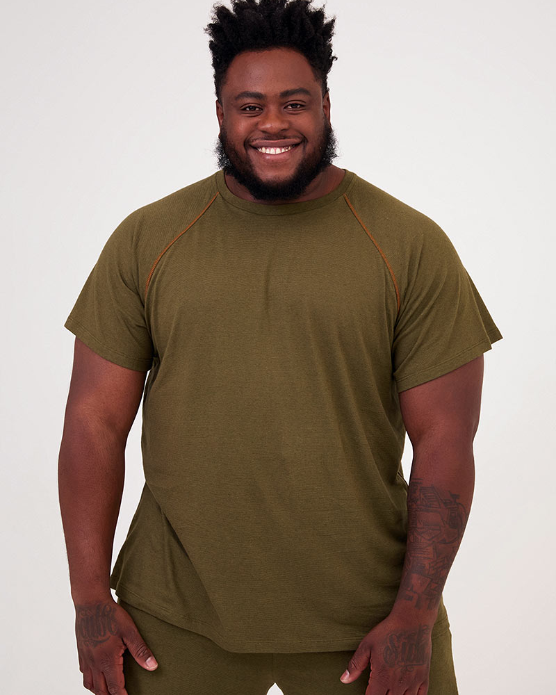 Camiseta Raglan Malha Linho Verde Musgo Camiseta Raglan Malha Linho Verde Musgo