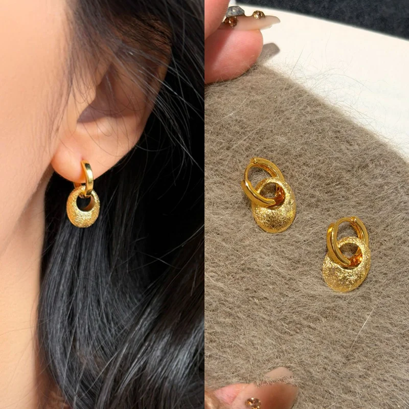 New Metallic Pleated Oval Earrings Casual Simple Unique Trendy Fashionable Drop Earrings Distinctive Niche Earrings Girl Luxury New Metallic Pleated Oval Earrings Casual Simple Unique Trendy Fashionable Drop Earrings Distinctive Niche Earrings Girl Luxury