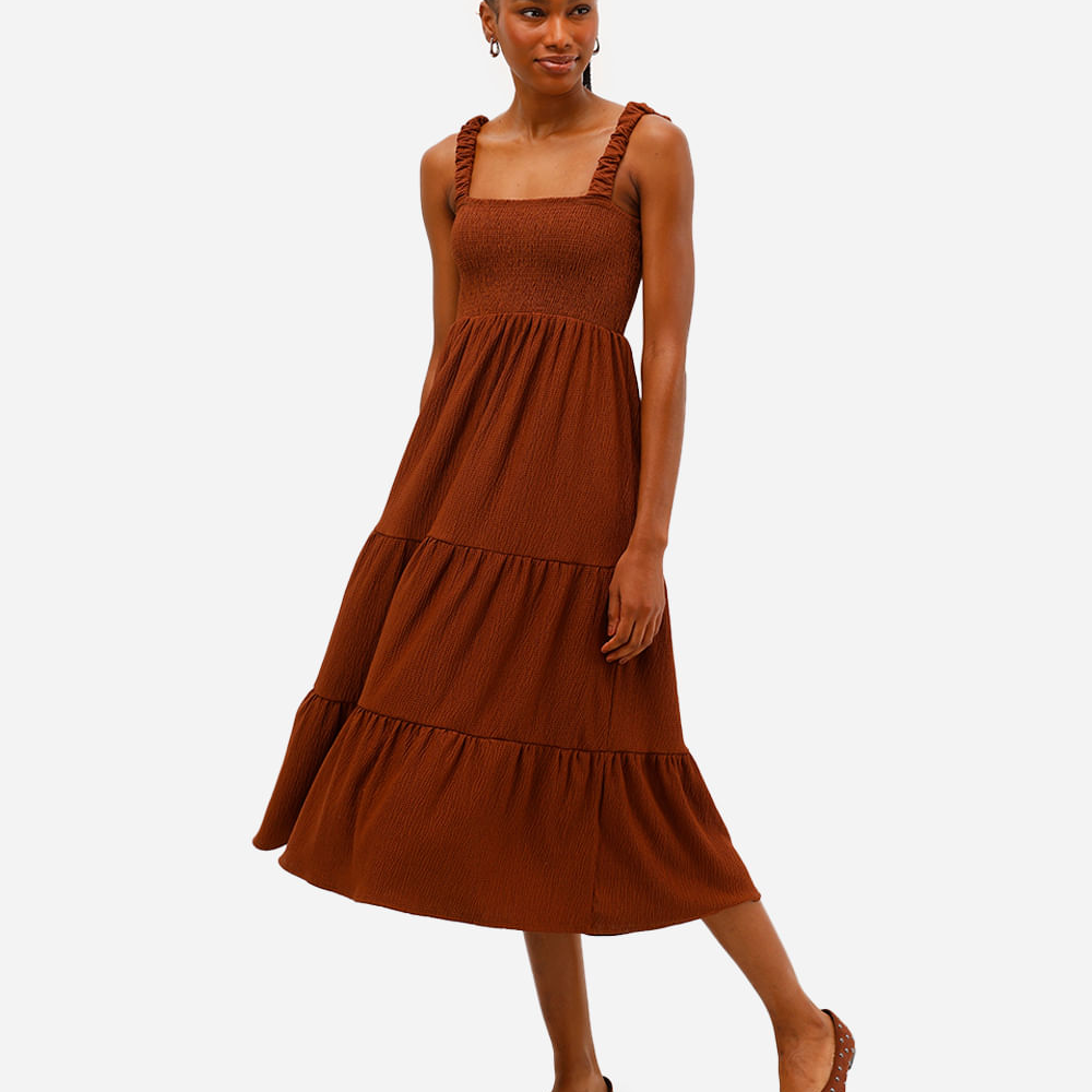 Vestido midi feminino texturizado com recortes alças médias marrom Vestido midi feminino texturizado com recortes alças médias marrom