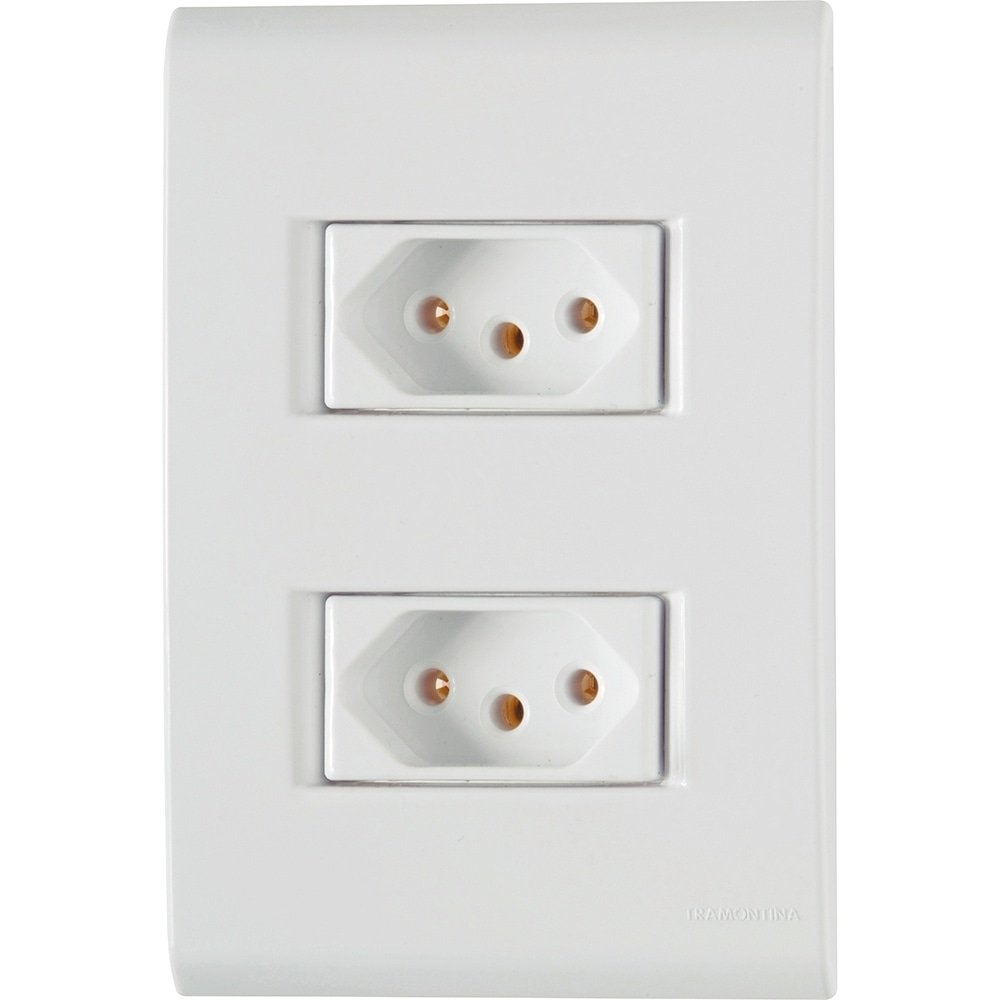 Tomada Liz Dupla Tramontina 2P+T 10A 250V com Placa Branca Tomada Liz Dupla Tramontina 2P+T 10A 250V com Placa Branca