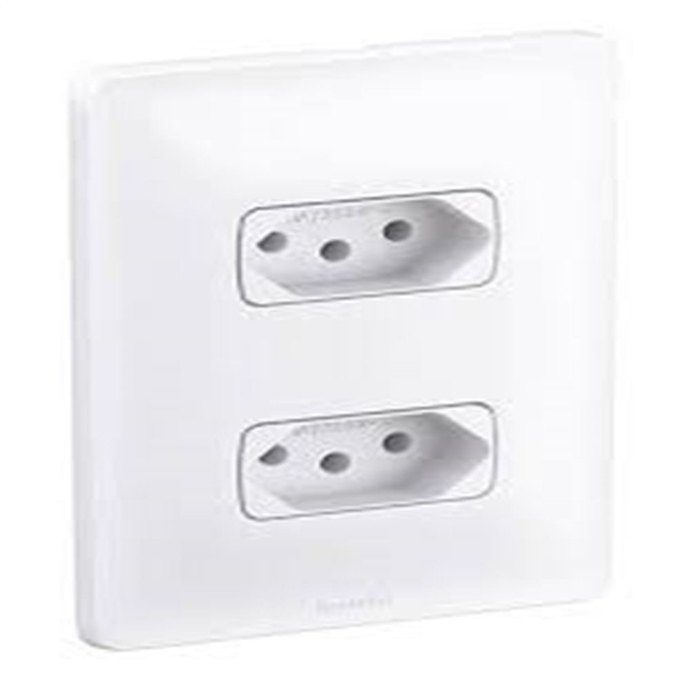 Tomada Pial Zeffia Dupla 2P + T 10A 250V Com Placa Branca