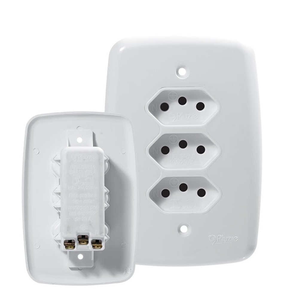 Tomada Ideale Pluzie Linha Fácil Tripla - 2P+T 10A com Placa 4x2 Branca Tomada Ideale Pluzie Linha Fácil Tripla - 2P+T 10A com Placa 4x2 Branca