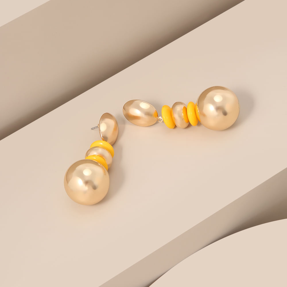 Brinco Feminino com Pingentes de Esfera Dourado Brinco Feminino com Pingentes de Esfera Dourado