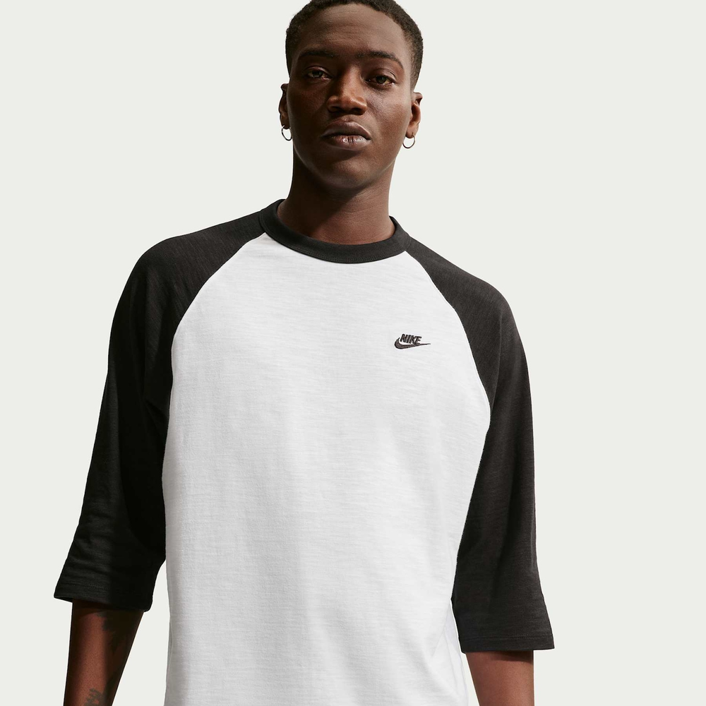 Camiseta Nike Club Raglan Masculina
