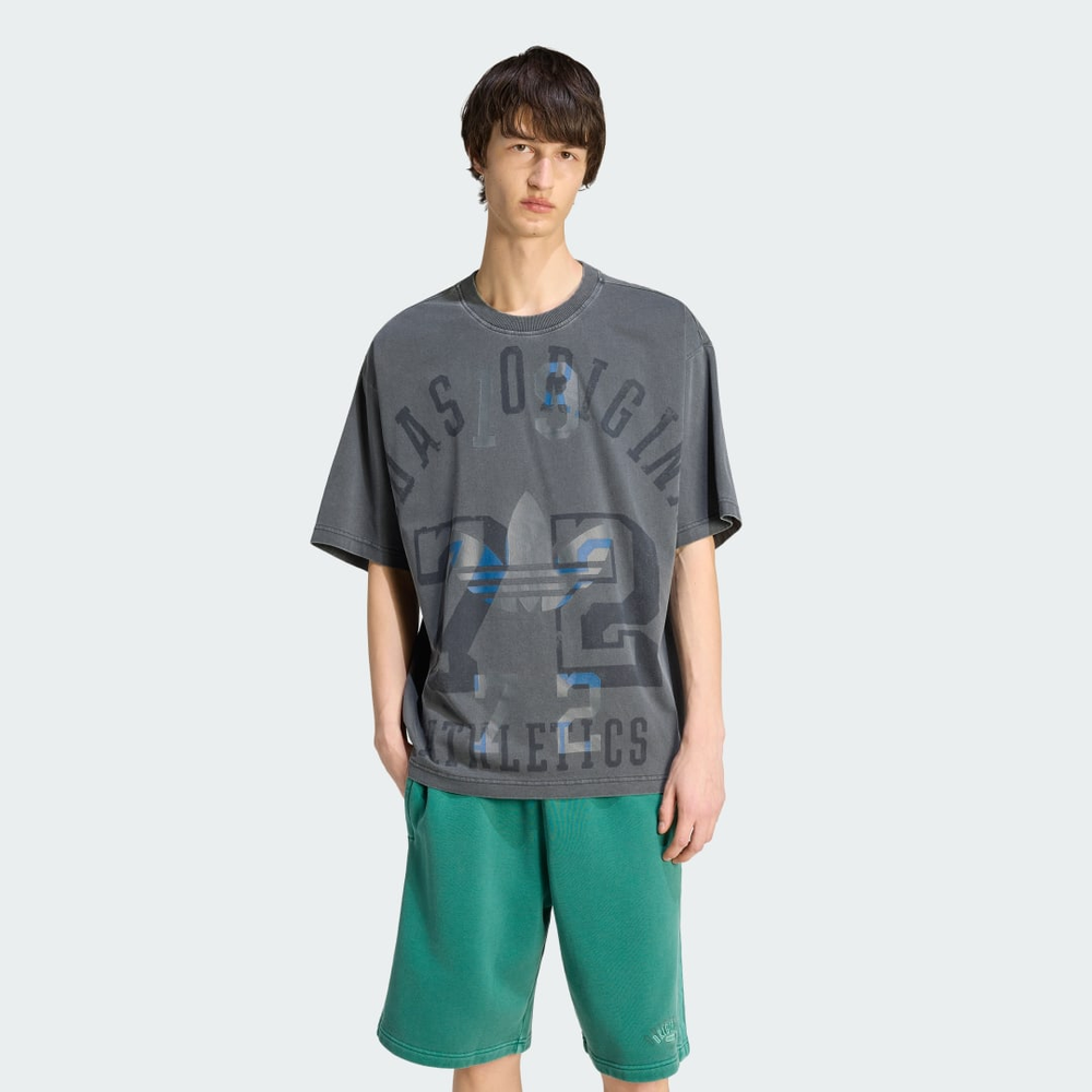 Camiseta Premium Estampa DA COM Efeito Lavado Originals Homem adidas Camiseta Premium Estampa DA COM Efeito Lavado Originals Homem adidas