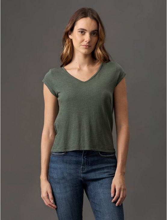 Camiseta Feminina Decote v Calvin Klein Jeans - Verde Médio Camiseta Feminina Decote v Calvin Klein Jeans Verde Médio Pp