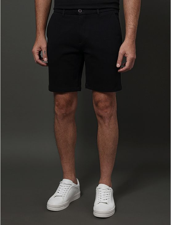 Bermuda Masculina Comfort Moletom Calvin Klein - Preto Bermuda Masculina Comfort Moletom Calvin Klein Preto 46