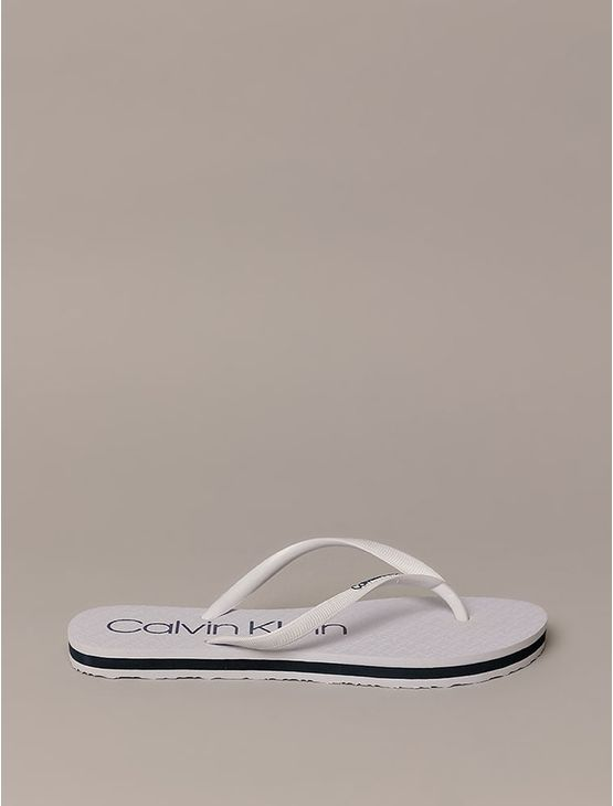 Chinelo Calvin Klein Swimwear - Branco Chinelo Calvin Klein Swimwear Branco 35/36 Chinelo Calvin Klein Swimwear - Branco Chinelo Calvin Klein Swimwear Branco 35/36