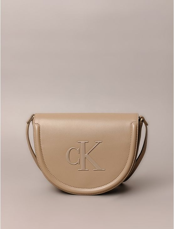 Bolsa Calvin Klein Jeans Feminina Crossbody Logo Reissue - Havana Bolsa Calvin Klein Jeans Feminina Crossbody Logo Reissue Havana u Bolsa Calvin Klein Jeans Feminina Crossbody Logo Reissue - Havana Bolsa Calvin Klein Jeans Feminina Crossbody Logo Reissue Havana u