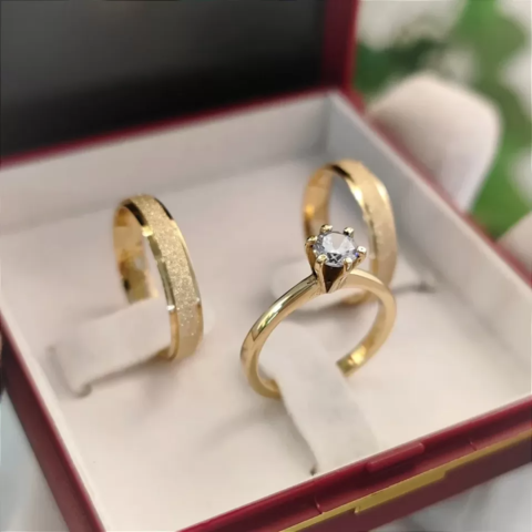 Par Alianças de Moedas Antigas 4mm R7 Diamantada + Anel Princesa Par Alianças de Moedas Antigas 4mm R7 Diamantada + Anel Princesa