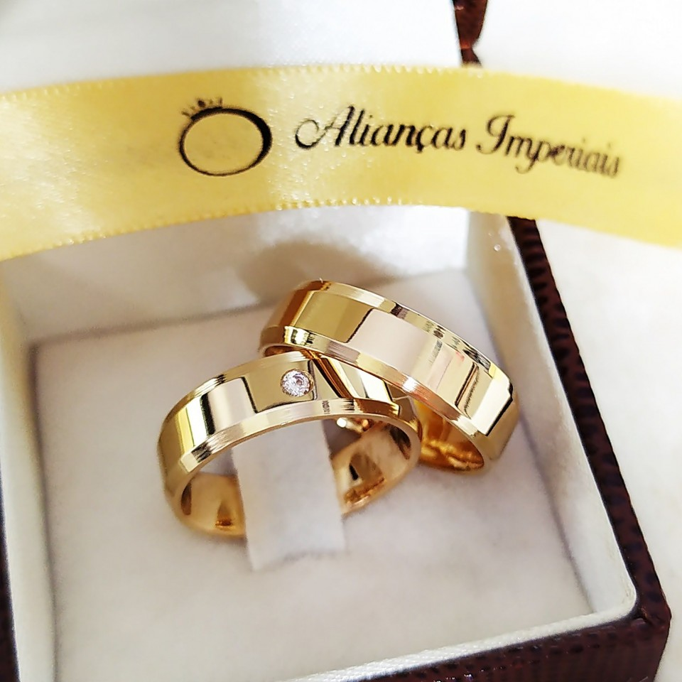 Par Alianças de Moedas Antigas Mod. Italiana 6mm com Pedra Par Alianças de Moedas Antigas Mod. Italiana 6mm com Pedra