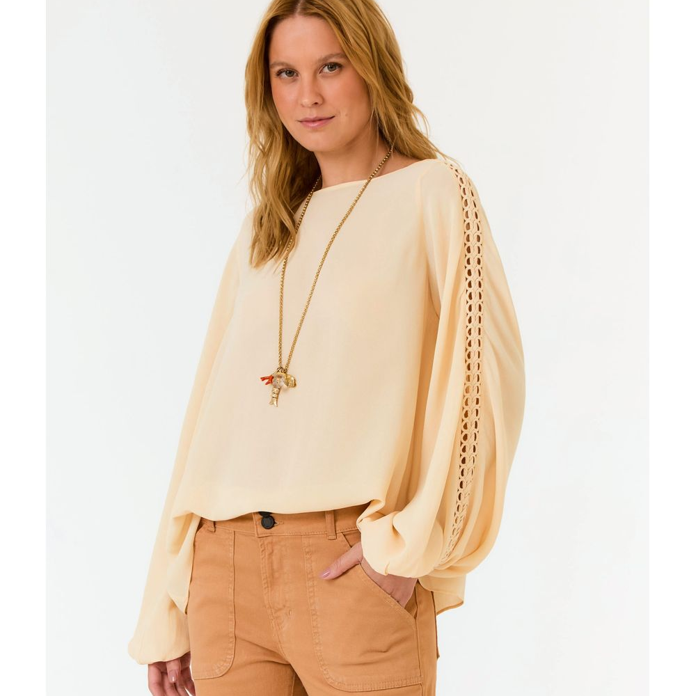 Blusa Ggt Lateral Trançada Blusa Ggt Lateral Trançada