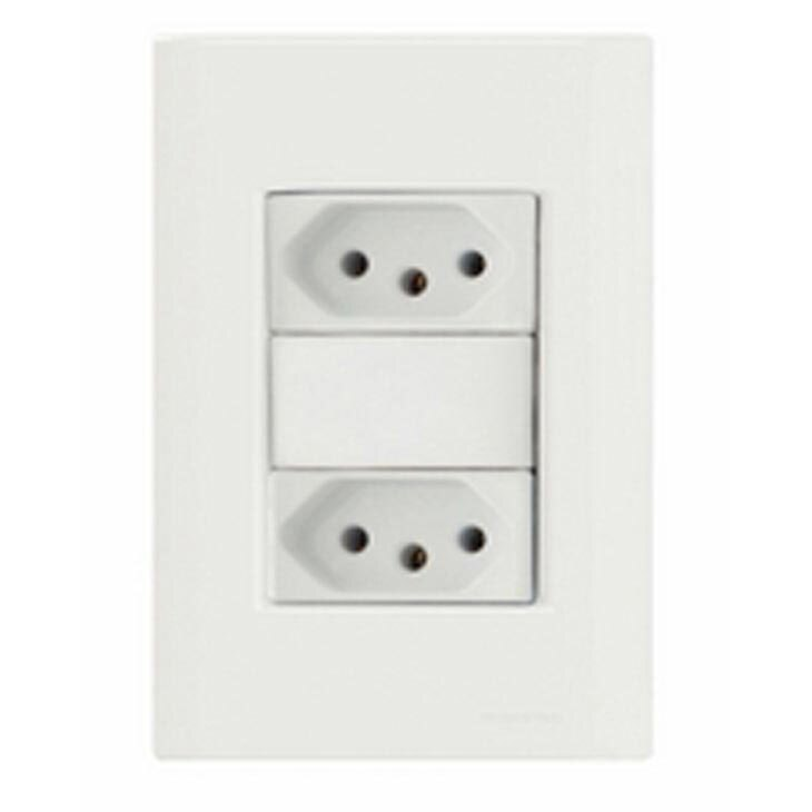 Conjunto Tomada Dupla 10A Tramontina Giz, 4x2, Branco Conjunto Tomada Dupla 10A Tramontina Giz, 4x2, Branco
