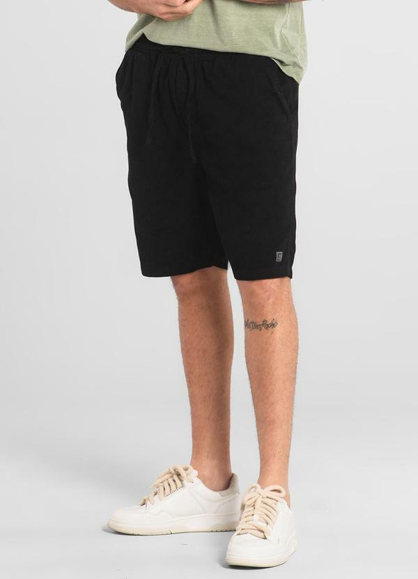 Bermuda Masculina Em Sarja - Preto