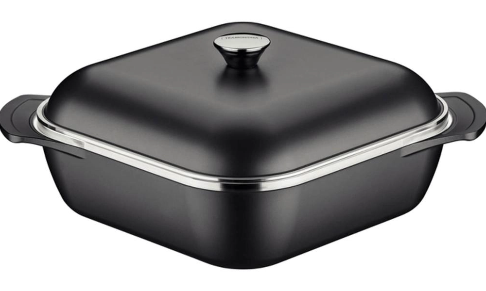 Caçarola Quadrada Tramontina Lyon Em Alumínio Com Revestimento Preto 28cm Caçarola Quadrada Tramontina Lyon Em Alumínio Com Revestimento Preto 28cm