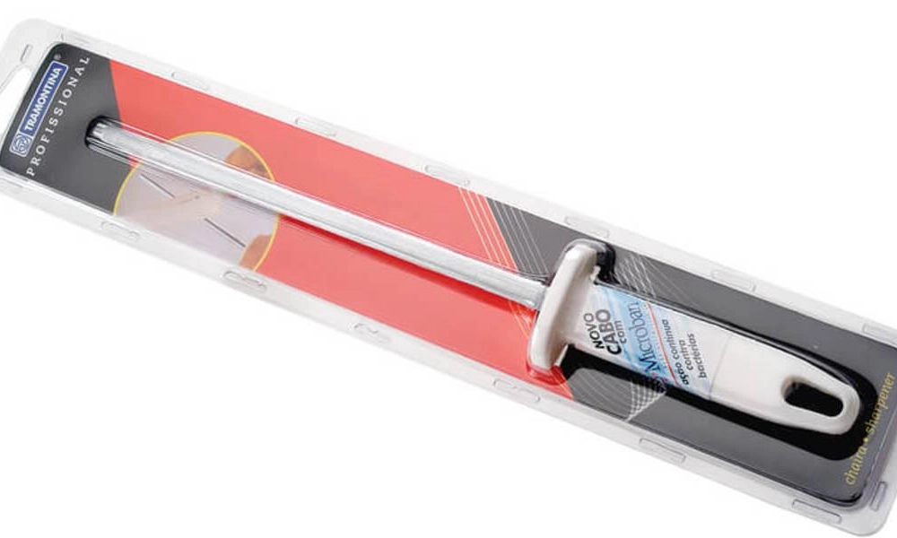 Chaira Estriada Tramontina Profissional Com Haste Em Aço Carbono E Cabo Em Polipropileno Branco 8" Chaira Estriada Tramontina Profissional Com Haste Em Aço Carbono E Cabo Em Polipropileno Branco 8"