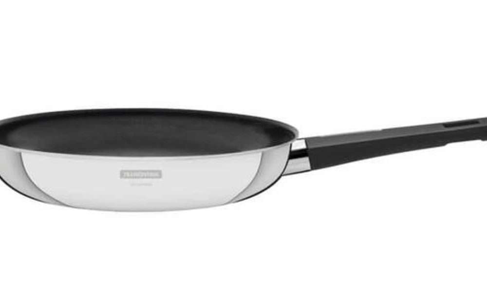 Frigideira Tramontina Grano Baquelite 30cm Em Inox Com Corpo Triplo E Revestimento Interno Antiaderente Frigideira Tramontina Grano Baquelite 30cm Em Inox Com Corpo Triplo E Revestimento Interno Antiaderente