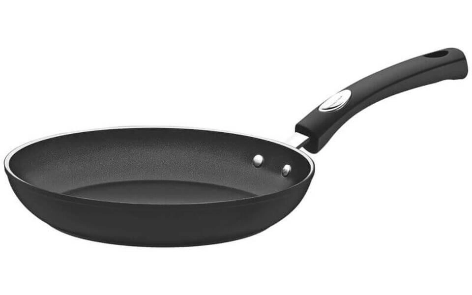 Frigideira Tramontina Mônaco Induction Em Alumínio Com Revestimento Interno E Externo Antiaderente Starflon Premium Preto 28cm Frigideira Tramontina Mônaco Induction Em Alumínio Com Revestimento Interno E Externo Antiaderente Starflon Premium Preto 28cm