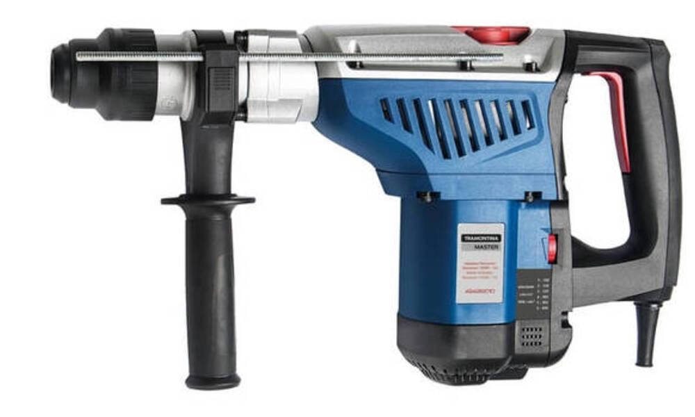 Martelete Perfurador/Rompedor 1200W Tramontina Master Com Encaixe Rápido SDS Max Uso Profissional Com Maleta 1.9/16" 127V Martelete Perfurador/Rompedor 1200W Tramontina Master Com Encaixe Rápido SDS Max Uso Profissional Com Maleta 1.9/16" 127V