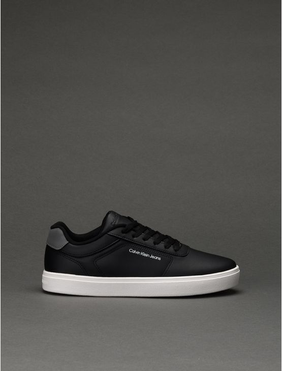 Tênis Ck Basic Calvin Klein Jeans - Preto Tênis Ck Basic Calvin Klein Jeans Preto 40 Tênis Ck Basic Calvin Klein Jeans - Preto Tênis Ck Basic Calvin Klein Jeans Preto 40