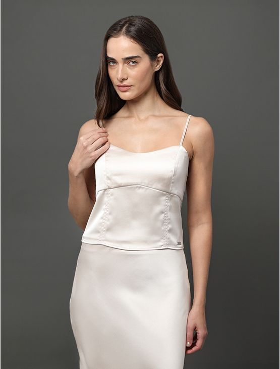 Top Feminino Acetinado Calvin Klein Jeans - Off White Top Feminino Acetinado Calvin Klein Jeans Off White 36 Top Feminino Acetinado Calvin Klein Jeans - Off White Top Feminino Acetinado Calvin Klein Jeans Off White 36