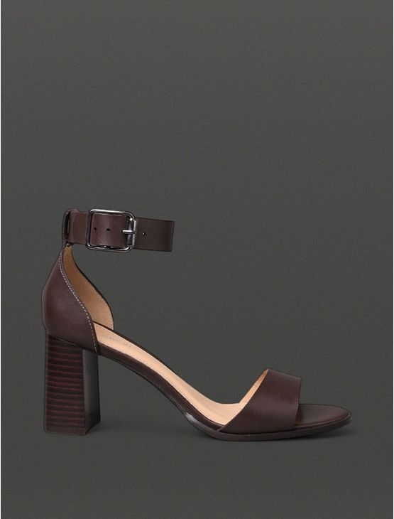 Sandália Feminina Salto Bloco Calvin Klein - Cafe Sandália Feminina Salto Bloco Calvin Klein Cafe 37 Sandália Feminina Salto Bloco Calvin Klein - Cafe Sandália Feminina Salto Bloco Calvin Klein Cafe 37