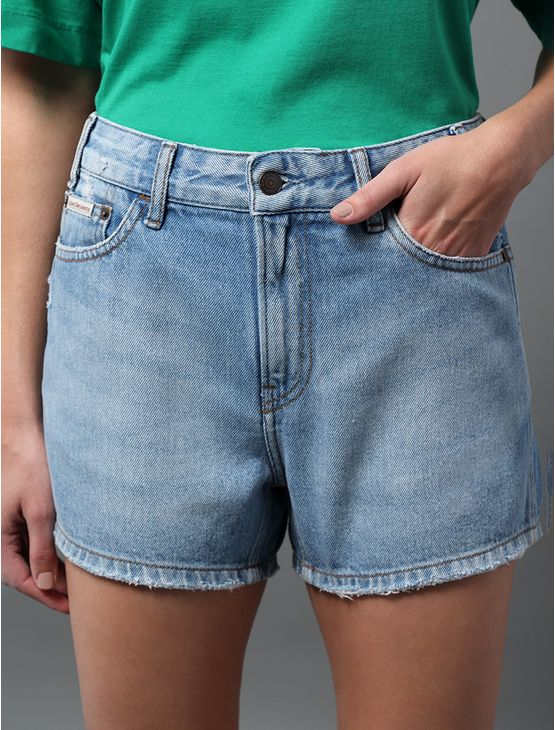 Shorts Jeans Feminino Boy 5 Pockets Calvin Klein Jeans - Azul Claro Shorts Jeans Feminino Boy 5 Pockets Calvin Klein Jeans Azul Claro 42 Shorts Jeans Feminino Boy 5 Pockets Calvin Klein Jeans - Azul Claro Shorts Jeans Feminino Boy 5 Pockets Calvin Klein Jeans Azul Claro 42