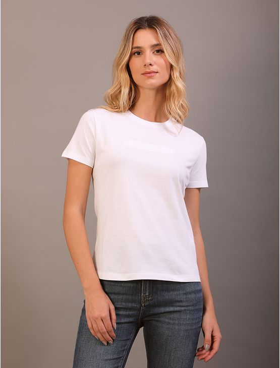 Camiseta Logo Embossed Bordado - Branco 2 Camiseta Logo Embossed Bordado Branco 2 g Camiseta Logo Embossed Bordado - Branco 2 Camiseta Logo Embossed Bordado Branco 2 g