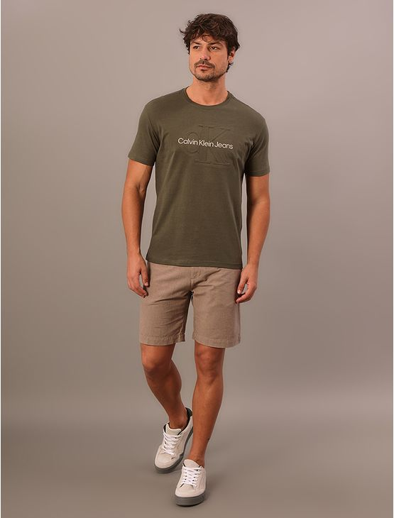Camiseta Manga Curta Calvin Klein Jeans Masculino Embossed - Militar Camiseta Manga Curta Calvin Klein Jeans Masculino Embossed Militar Pp Camiseta Manga Curta Calvin Klein Jeans Masculino Embossed - Militar Camiseta Manga Curta Calvin Klein Jeans Masculino Embossed Militar Pp