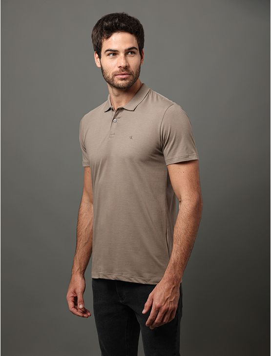 Polo Masculina Slim Pima Calvin Klein Jeans - Caqui Medio Polo Masculina Slim Pima Calvin Klein Jeans Caqui Medio Ggg Polo Masculina Slim Pima Calvin Klein Jeans - Caqui Medio Polo Masculina Slim Pima Calvin Klein Jeans Caqui Medio Ggg