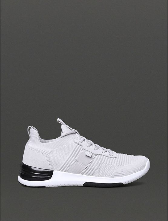 Tênis Masculino Air Knitting Flexible Calvin Klein Jeans - Cinza Claro Tênis Masculino Air Knitting Flexible Calvin Klein Jeans Cinza Claro 40 Tênis Masculino Air Knitting Flexible Calvin Klein Jeans - Cinza Claro Tênis Masculino Air Knitting Flexible Calvin Klein Jeans Cinza Claro 40
