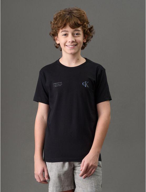 Camiseta Menino Est. 1978 Calvin Klein Jeans - Preto Camiseta Menino Est. 1978 Calvin Klein Jeans Preto 6 Camiseta Menino Est. 1978 Calvin Klein Jeans - Preto Camiseta Menino Est. 1978 Calvin Klein Jeans Preto 6